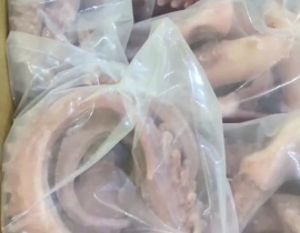 RÂU MỰC ĐÔNG LẠNH ĐỦ KG THÙNG 10KG (130GUP) LÔ NHẬP NGÀY 14/05/2026