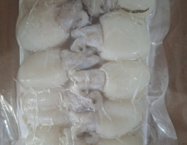MỰC NANG 20-40 CON NET 7 XẾP KHAY 500G