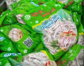 CHÂN GÀ CÓ XƯƠNG THANH TÙNG SIZE 40G UP